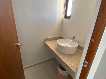 Casa en Venta de 4 Rec. en Residencial Roció Country Living, Mérida Yucatán.