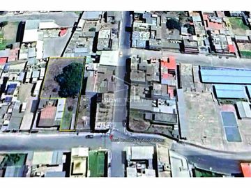 EN VENTA TERRENO DE 962m2 EXELENTE UBICACIÓN A EN CARCELEN