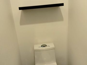 Suite en venta en República del Salvador: ubicación estratégica por solo $110k