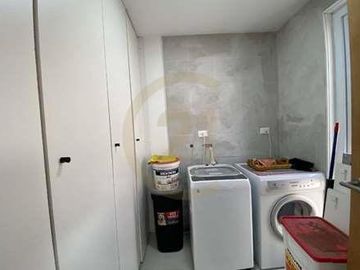Moderna casa en parcela consolidado condominio