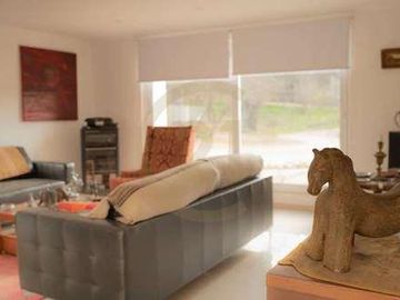Moderna casa en parcela consolidado condominio