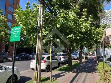 Oficina en Venta en Entre Barrio Suecia y Tobalaba, Edificio Conexión
