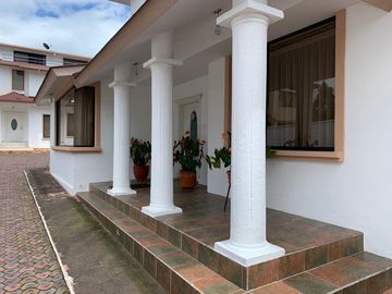 VENTA CASA, URBANIZACION SAN JOSE DEL VALLE, LOS CHILLOS