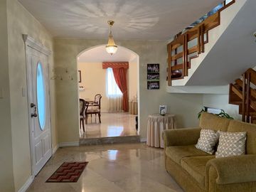 VENTA CASA, URBANIZACION SAN JOSE DEL VALLE, LOS CHILLOS