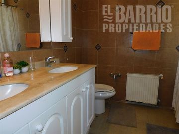 Casa en Venta en Chicureo / Piedra Roja