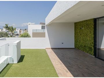 Casa En Venta En Parque Zacatecas, Lomas de Angelópolis, cascatta
