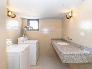 Venta departamento 1 ambiente Nuñez con cochera