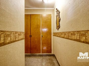 Casa PH Dpto en venta en Olivos 4 ambientes. Apto multiples usos. Lote 4.33x27