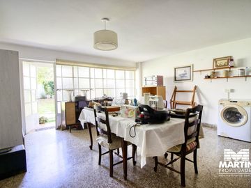 Casa PH Dpto en venta en Olivos 4 ambientes. Apto multiples usos. Lote 4.33x27