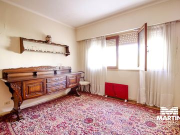 Casa PH Dpto en venta en Olivos 4 ambientes. Apto multiples usos. Lote 4.33x27