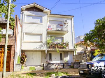 Casa PH Dpto en venta en Olivos 4 ambientes. Apto multiples usos. Lote 4.33x27