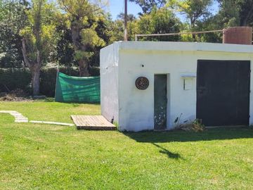 Casa quinta en venta - 4 Dormitorios 5 Baños - 2.700Mts2 - Virrey del Pino