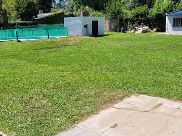 Casa quinta en venta - 4 Dormitorios 5 Baños - 2.700Mts2 - Virrey del Pino