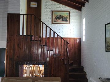 Casa quinta en venta - 4 Dormitorios 5 Baños - 2.700Mts2 - Virrey del Pino
