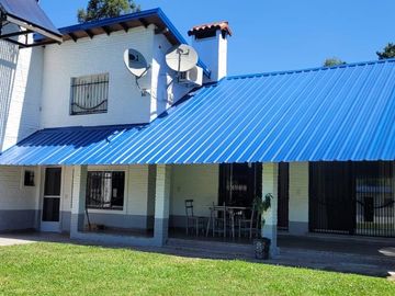 Casa quinta en venta - 4 Dormitorios 5 Baños - 2.700Mts2 - Virrey del Pino