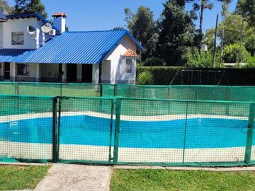 Casa quinta en venta - 4 Dormitorios 5 Baños - 2.700Mts2 - Virrey del Pino