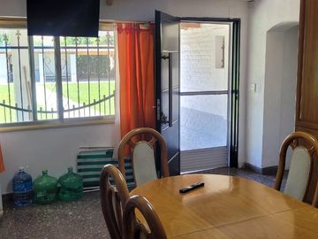 Casa quinta en venta - 4 Dormitorios 5 Baños - 2.700Mts2 - Virrey del Pino