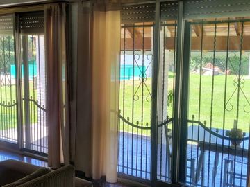 Casa quinta en venta - 4 Dormitorios 5 Baños - 2.700Mts2 - Virrey del Pino