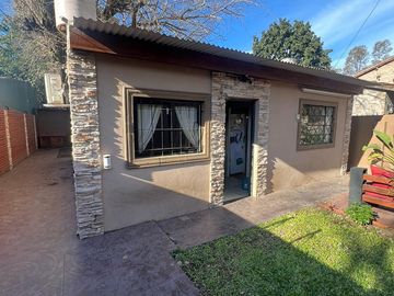 Casa en  Don torcuato cerca de Hindu Club