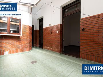 ¿Buscas un PH amplio y sin expensas? es para vos!  Visitalo Express HOY mismo!
