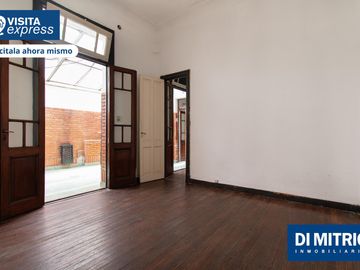 ¿Buscas un PH amplio y sin expensas? es para vos!  Visitalo Express HOY mismo!