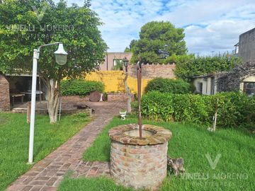 Casa en Bernal ideal emprendimiento inmobiliario o comercial