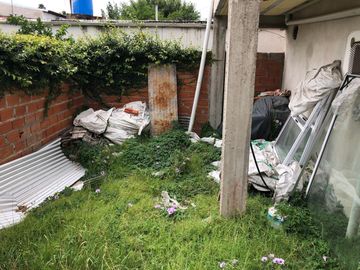 Casa en  2 plantas a terminar - Entrada de auto - Venta - Vende