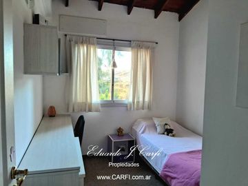 Casa en Venta 4 ambientes - Barrio María del Parque