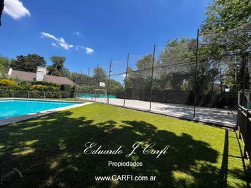 Casa en Venta 4 ambientes - Barrio María del Parque