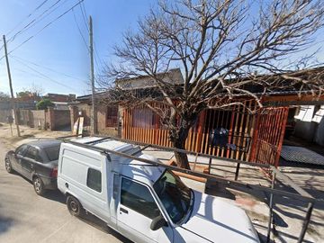 Casas en venta - 6 Dormitorios 3 Baños - 300Mts2 - Ezpeleta