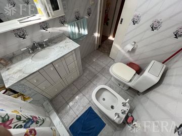 Venta de PH para 2 familias con cochera en Wilde