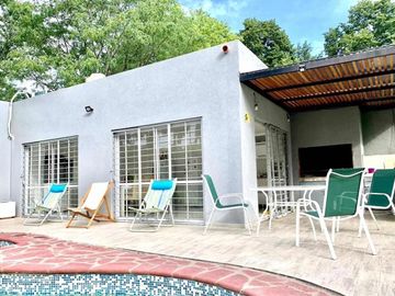 Venta Casa en PIilarica Con Pileta  / Permuto / Apto credito