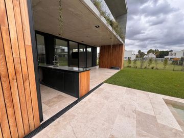 Excelente casa con detalles de calidad y buen gusto ! en el Barrio cerrado El Candil en la Horqueta