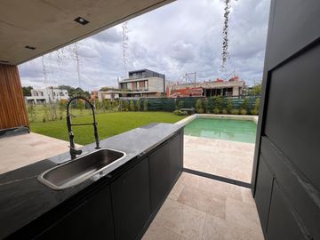 Excelente casa con detalles de calidad y buen gusto ! en el Barrio cerrado El Candil en la Horqueta