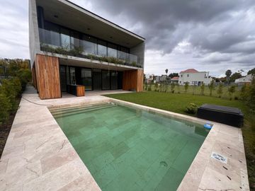 Excelente casa con detalles de calidad y buen gusto ! en el Barrio cerrado El Candil en la Horqueta