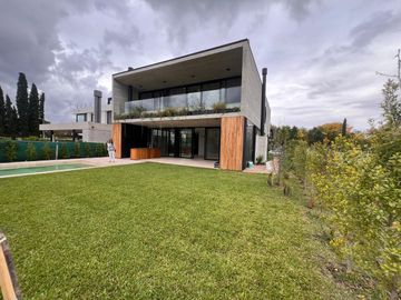Excelente casa con detalles de calidad y buen gusto ! en el Barrio cerrado El Candil en la Horqueta