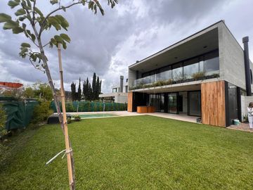 Excelente casa con detalles de calidad y buen gusto ! en el Barrio cerrado El Candil en la Horqueta