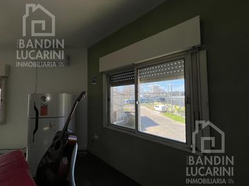 Departamento en  Venta de 2 AMB C/ Cochera y Amplia Terraza. Apto Credito.