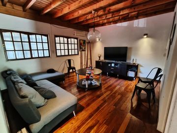 Casa En Venta cinco Esquinas 4 dormitorios dep. patio lindisimo