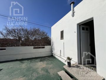 PH en  Venta de 2 AMB C/ Cochera y Amplia Terraza. Apto Credito.