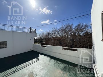 PH en  Venta de 2 AMB C/ Cochera y Amplia Terraza. Apto Credito.
