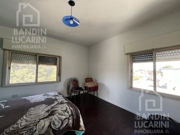 PH en  Venta de 2 AMB C/ Cochera y Amplia Terraza. Apto Credito.