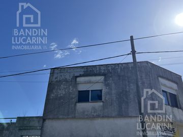 PH en  Venta de 2 AMB C/ Cochera y Amplia Terraza. Apto Credito.