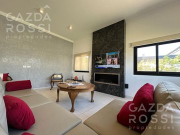 Casa con pileta en Barrio San Felipe