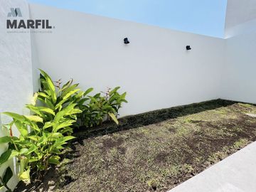 Casa en Venta 3 Recámaras Estudio Roofgarden Albaterra Colima Acabados Lujo
