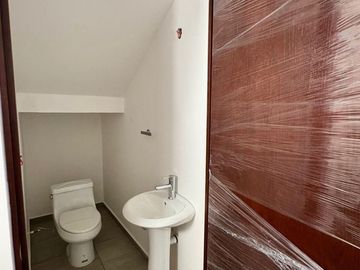 Estrena casa modelo único en Fraccionamiento Las Américas
