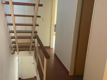 Triplex de 4 amb, con cochera y patio