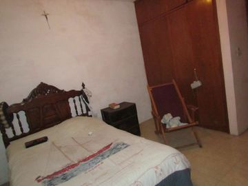Venta de casa a unas cuadras del mercado de abastos