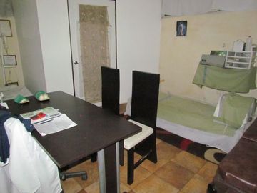 Venta de casa a unas cuadras del mercado de abastos