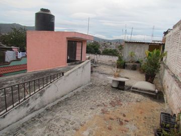 Venta de casa a unas cuadras del mercado de abastos